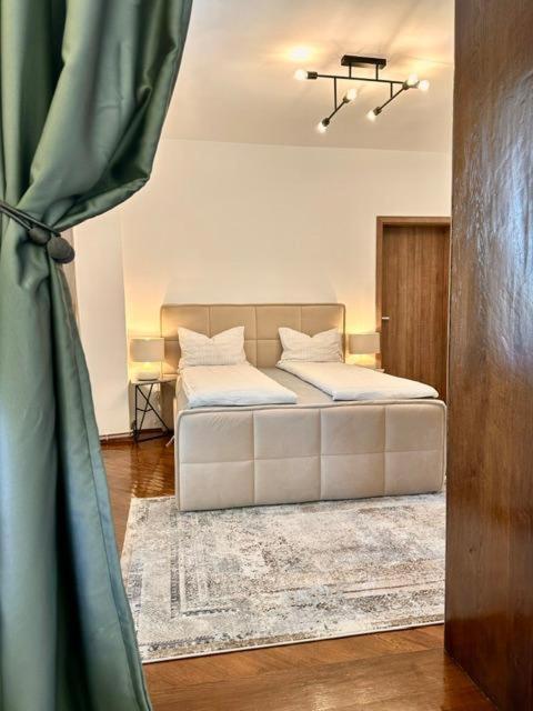 House Pica Apartment Cluj Napoca Bagian luar foto